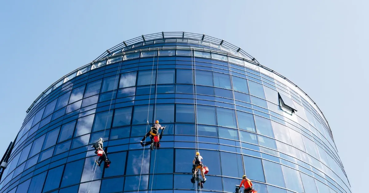 Facade Cleaning Solutions for High-Rise Buildings